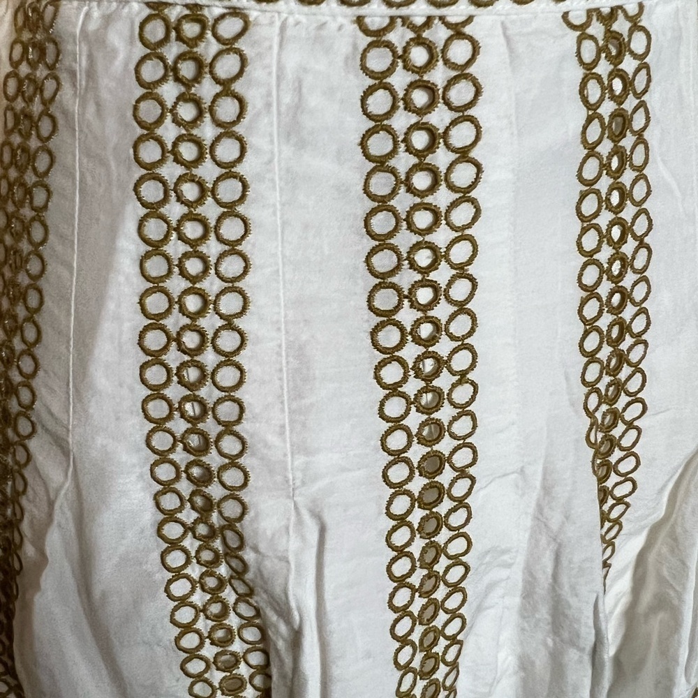 ⭐️ 3 For $15 BCBGMAXAZRIA White and Gold Women's Skirt - Picture 4 of 6